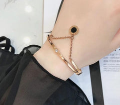 🔥 New Arrival – Elegant BALGARI Stainless Steel Handcuff 🔥