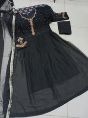 Luxury Embroidered Black Chiffon Maxi Dress with Lace Dupatta – 3PC Suit